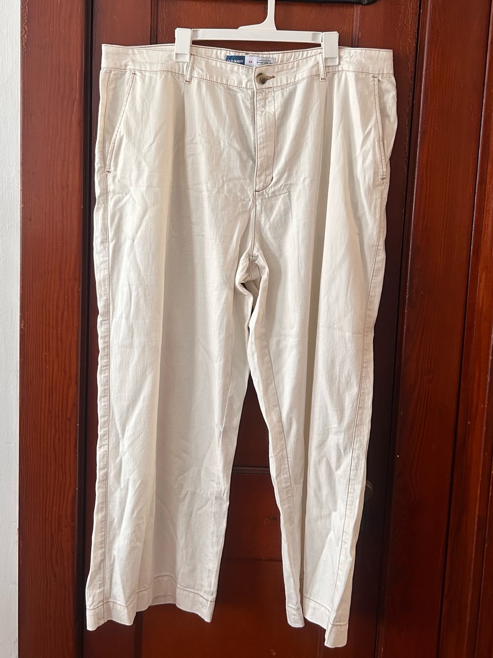 Old Navy Men’s Chino Pants in Off-White